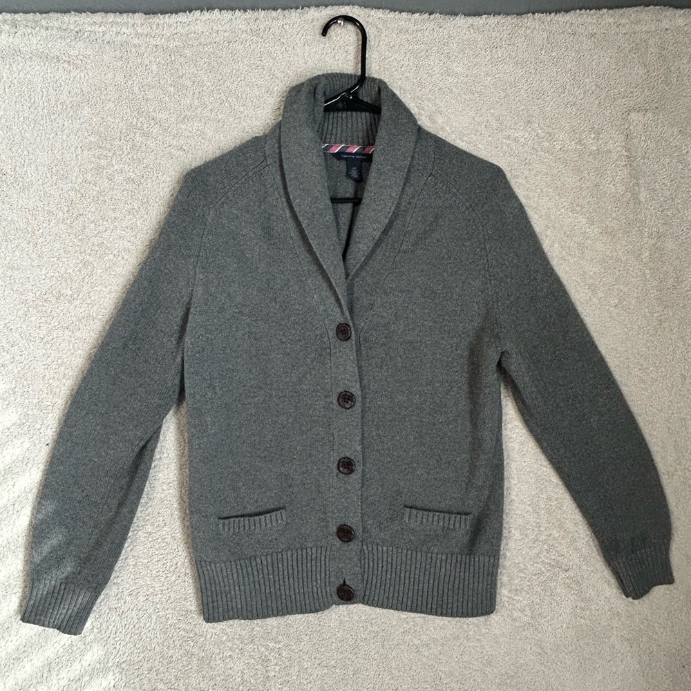 Tommy Hilfiger Men’s  Button Cardigan Gray Heather Large. Preppy